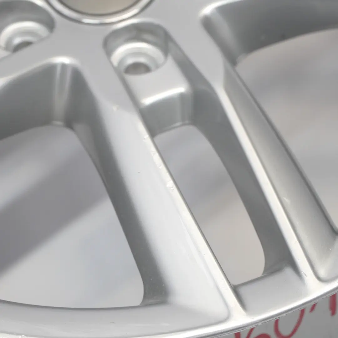 Audi Q3 8U Srebrna Felga Aluminiowa 18" 7J ET:43 - SKU 8U0601025AA-2 - Numer Części 8U0601025AA