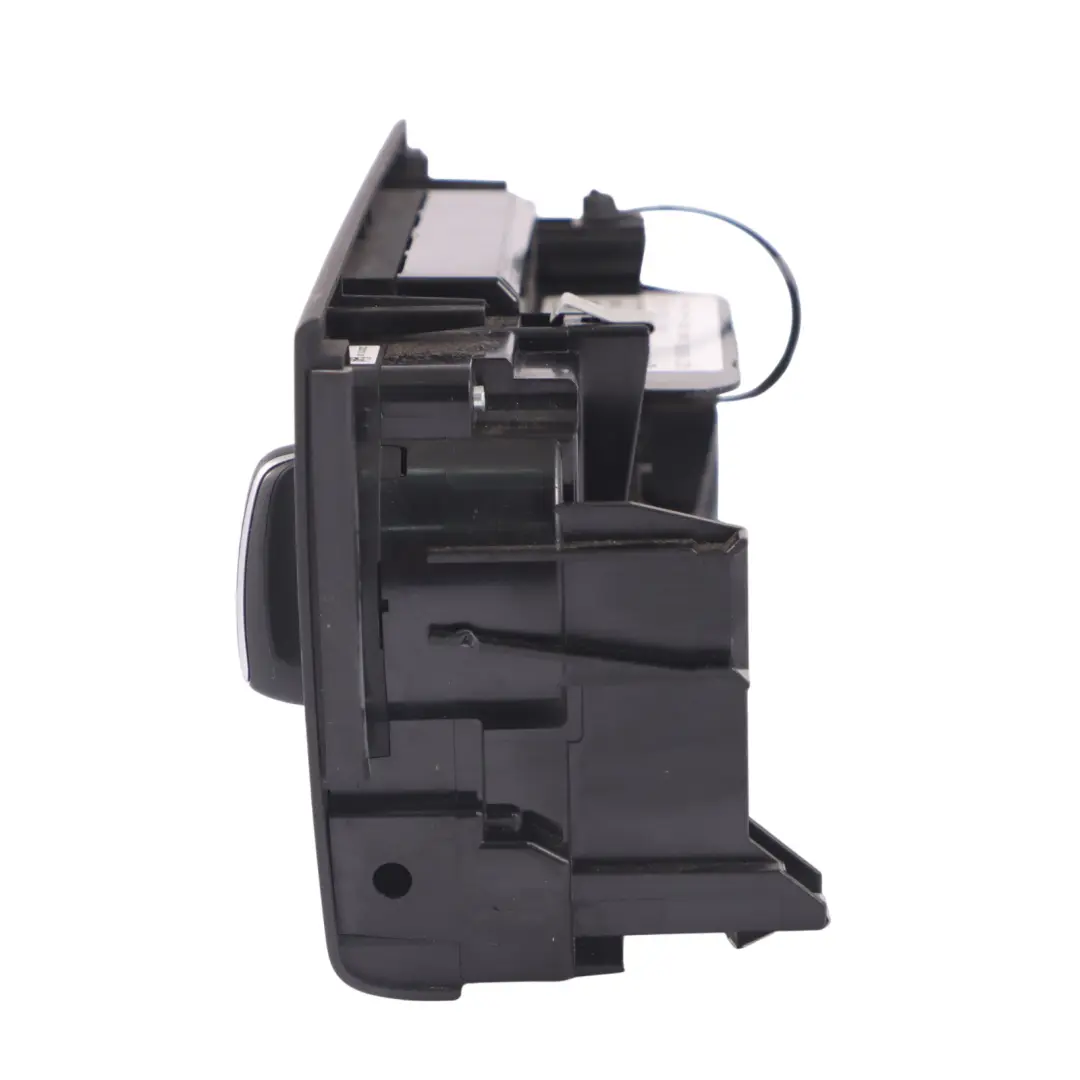 Audi Q3 8U A/C Panneau de commande du système de climatisation - SKU 8U0820043H - Numéro de pièce 8U0820043H