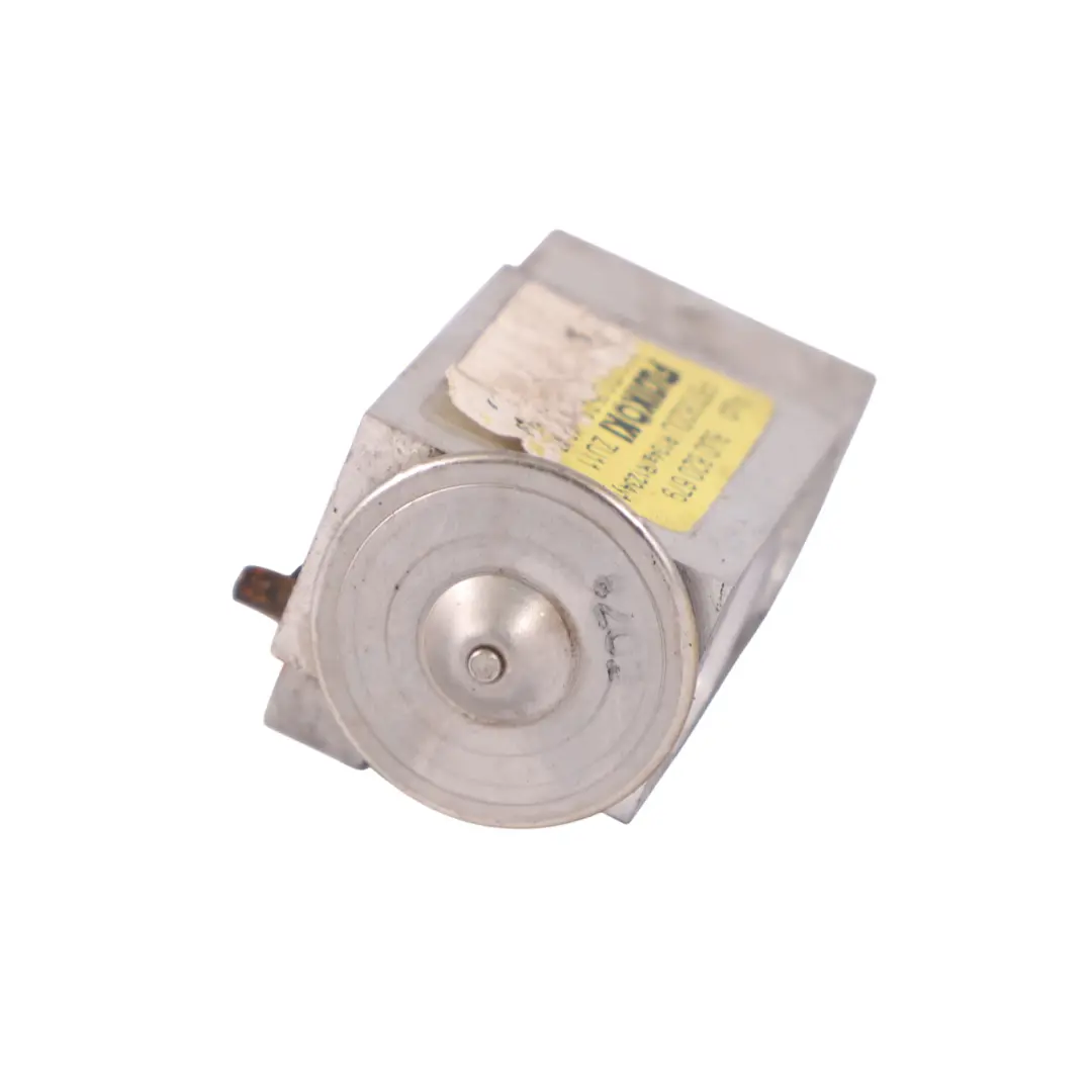 Audi Q3 8U 2.0 TDI DFTA Climatisation Condition Détendeur - SKU 8U0820679 - Numéro de pièce 8U0820679