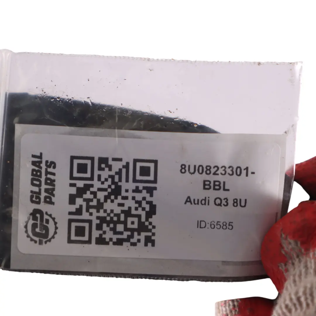 Charnière de capot avant gauche Noir Brillant - Y9B 8U0823301 pour Audi Q3 8U à propos du numéro de pièce 8U0823301-BBL Audi Q3 8U Charnière de capot avant gauche Noir Brillant - Y9B 8U0823301 - SKU 8U0823301-BBL - Numéro de pièce 8U0823301-BBL