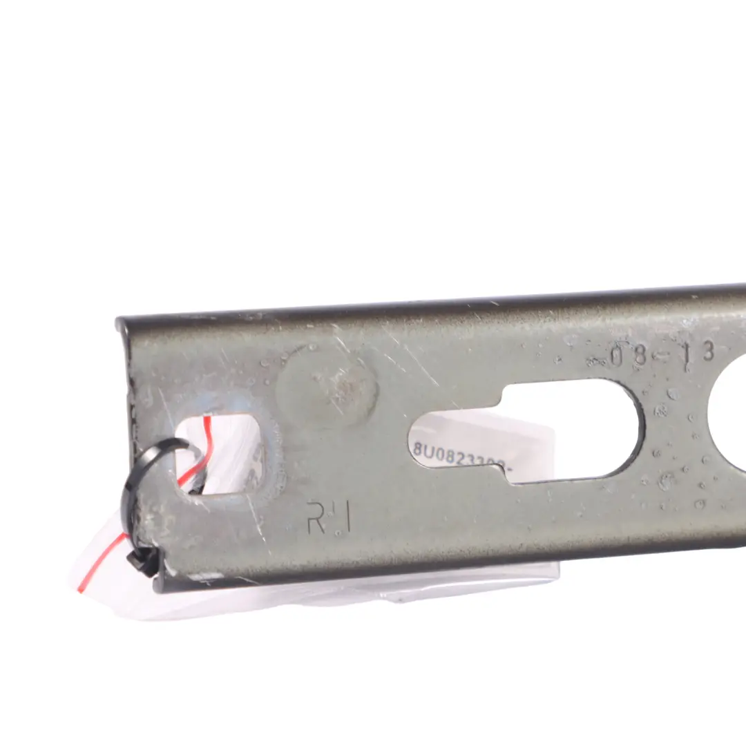 Charnière de capot avant droite Noir Brillant - Y9B 8U0823302 pour Audi Q3 8U à propos du numéro de pièce 8U0823302-BBL Audi Q3 8U Charnière de capot avant droite Noir Brillant - Y9B 8U0823302 - SKU 8U0823302-BBL - Numéro de pièce 8U0823302-BBL