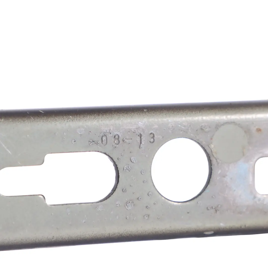 Audi Q3 8U Front Hood Bonnet Hinge Right O/S Brilliant Black - Y9B 8U0823302 - SKU 8U0823302-BBL - Part number 8U0823302-BBL