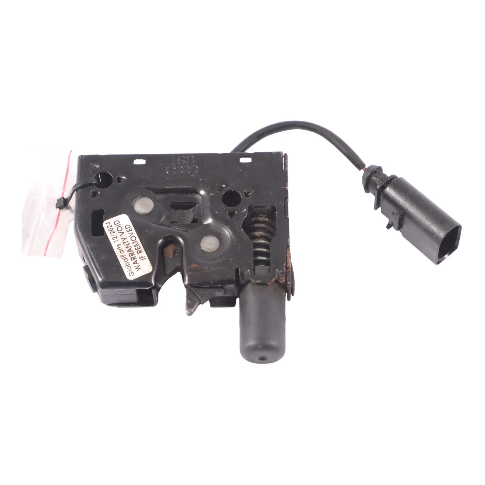 AUDI Q3 8U Zamek Maski Silnika Prawy Lewy 8U0823509