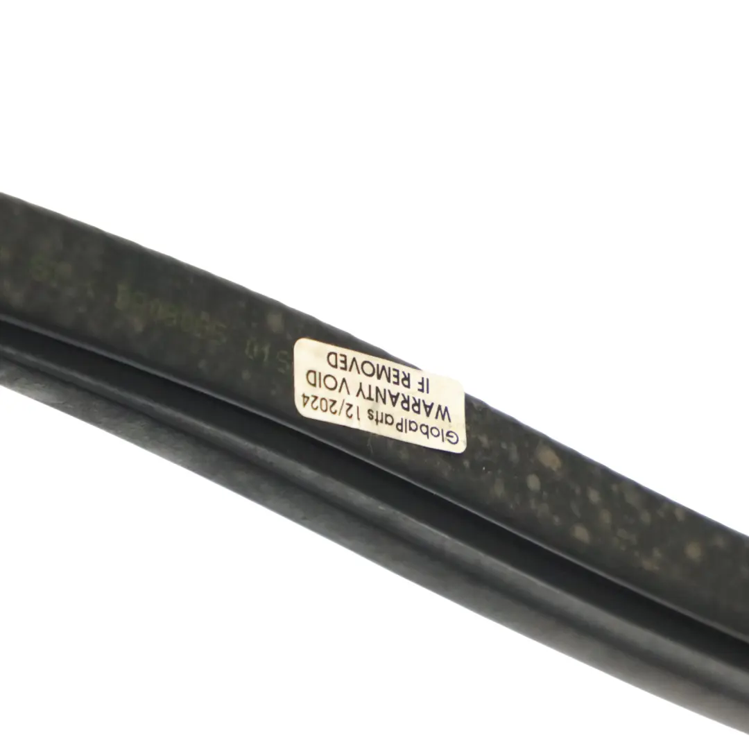 Striscia anteriore cofano motore gomma guarnizione tenuta per Audi Q3 8U con numero di parte 8U0823723 Audi Q3 8U Striscia anteriore cofano motore gomma guarnizione tenuta - SKU 8U0823723 - Numero di parte 8U0823723