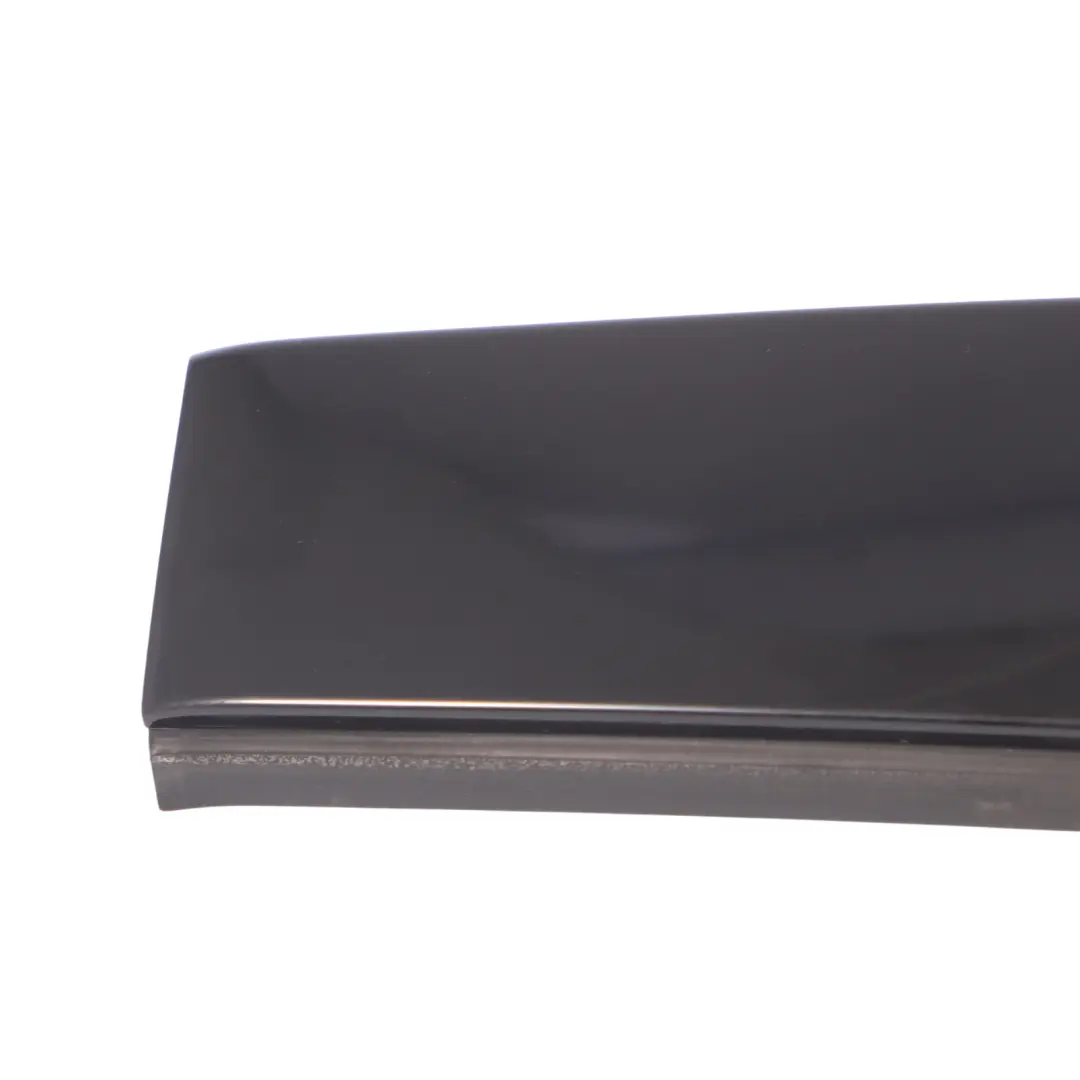 Osłona Słupka B Drzwi Tył Lewa Czarny Połysk do Audi Q3 8U o numerze 8U0839901C Audi Q3 8U Osłona Słupka B Drzwi Tył Lewa Czarny Połysk - SKU 8U0839901C - Numer Części 8U0839901C