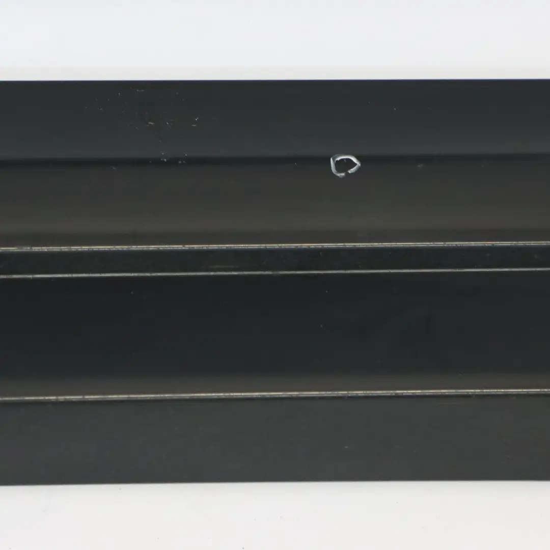 Audi Q3 8U S-Line Porte Bande de moulage avant gauche Mythical Black - Y9T - SKU 8U0853959R-MYB - Numéro de pièce 8U0853959R