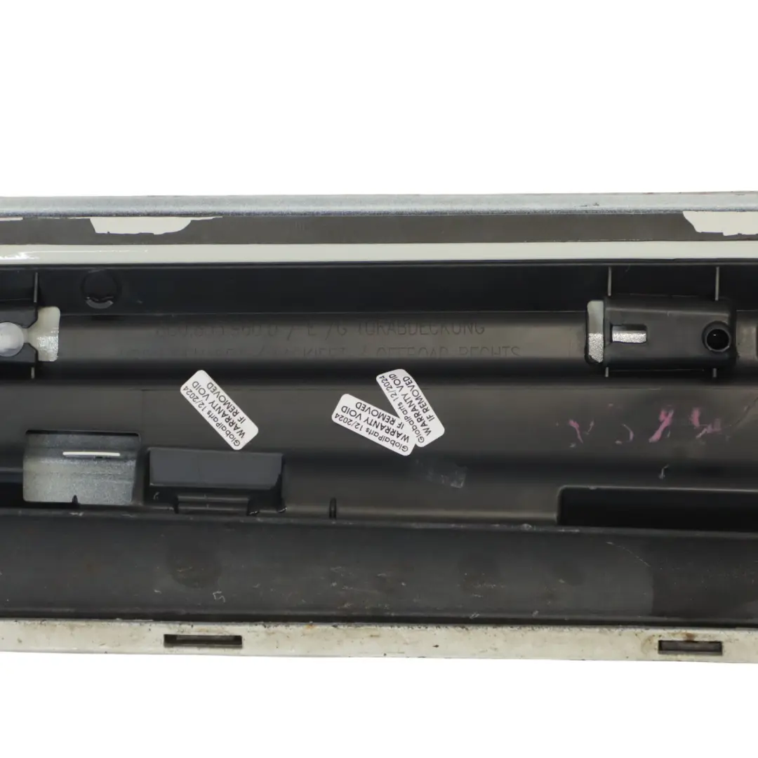 anteriore porta inferiore modanatura striscia destra per Audi Q3 8U con numero di parte 8U0853960M Audi Q3 8U anteriore porta inferiore modanatura striscia destra - SKU 8U0853960M-AWH - Numero di parte 8U0853960M