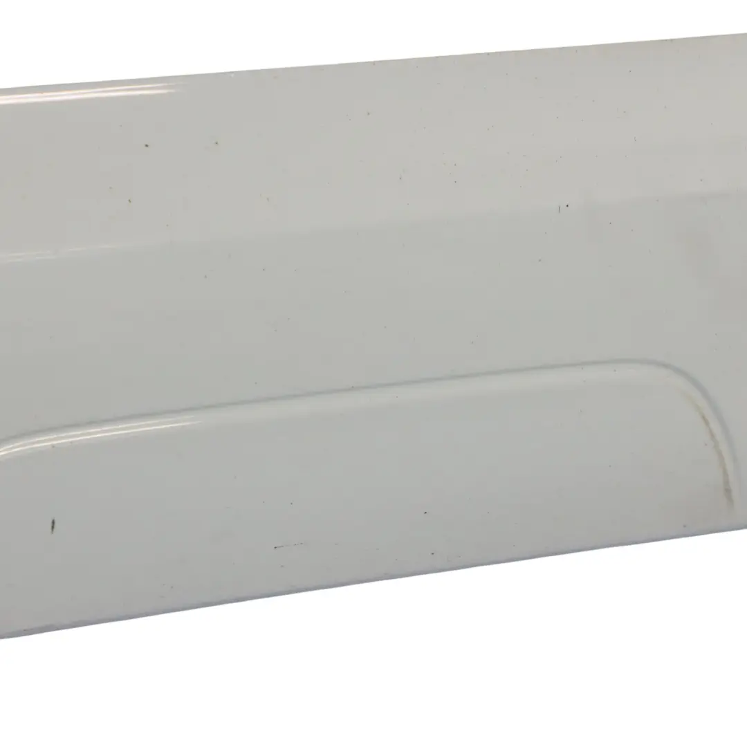 Moulure de la garniture de porte avant droite Amalfi White Y9K pour Audi Q3 8U à propos du numéro de pièce 8U0853960M Audi Q3 8U Moulure de la garniture de porte avant droite Amalfi White Y9K - SKU 8U0853960M-AWH - Numéro de pièce 8U0853960M