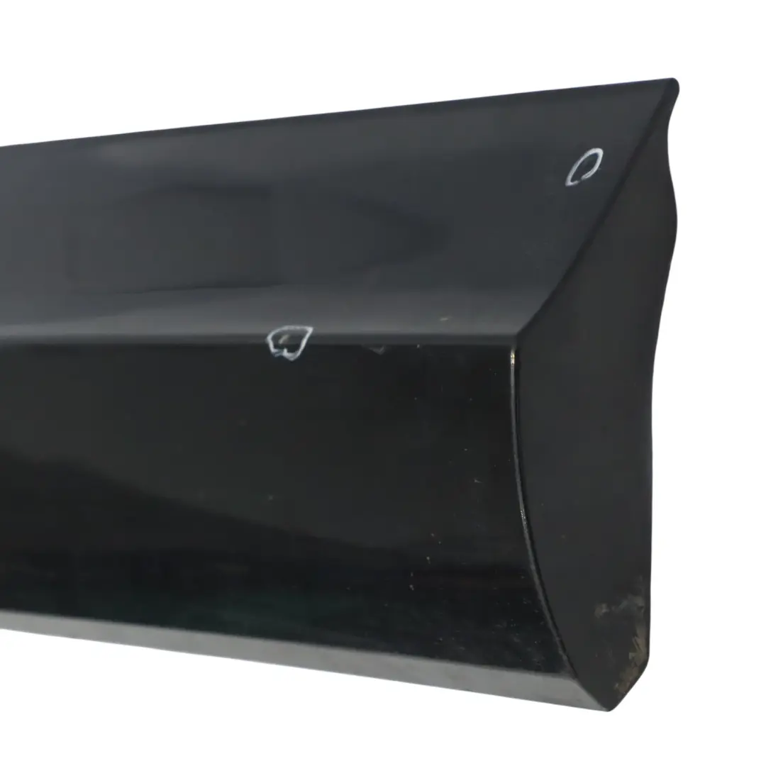 Audi Q3 8U moldura de puerta trasera derecha Brilliant Black Metallic - Y9B - SKU 8U0853970N-BBL - Número de pieza 8U0853970N