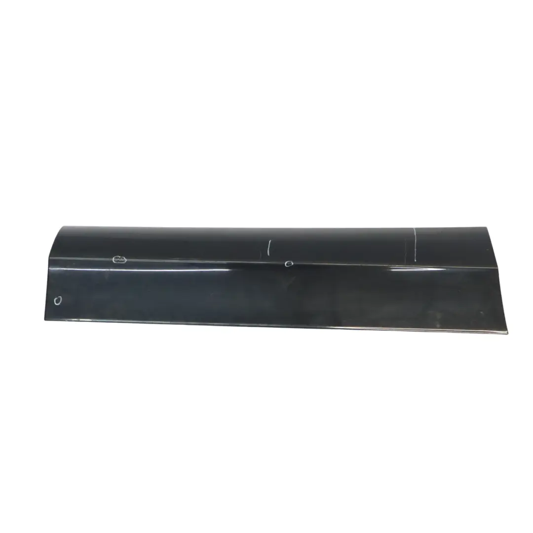 Striscia modanatura porta posteriore destra Brilliant Black - Y9B per Audi Q3 8U con numero di parte 8U0853970N Audi Q3 8U Striscia modanatura porta posteriore destra Brilliant Black - Y9B - SKU 8U0853970N-BBL - Numero di parte 8U0853970N
