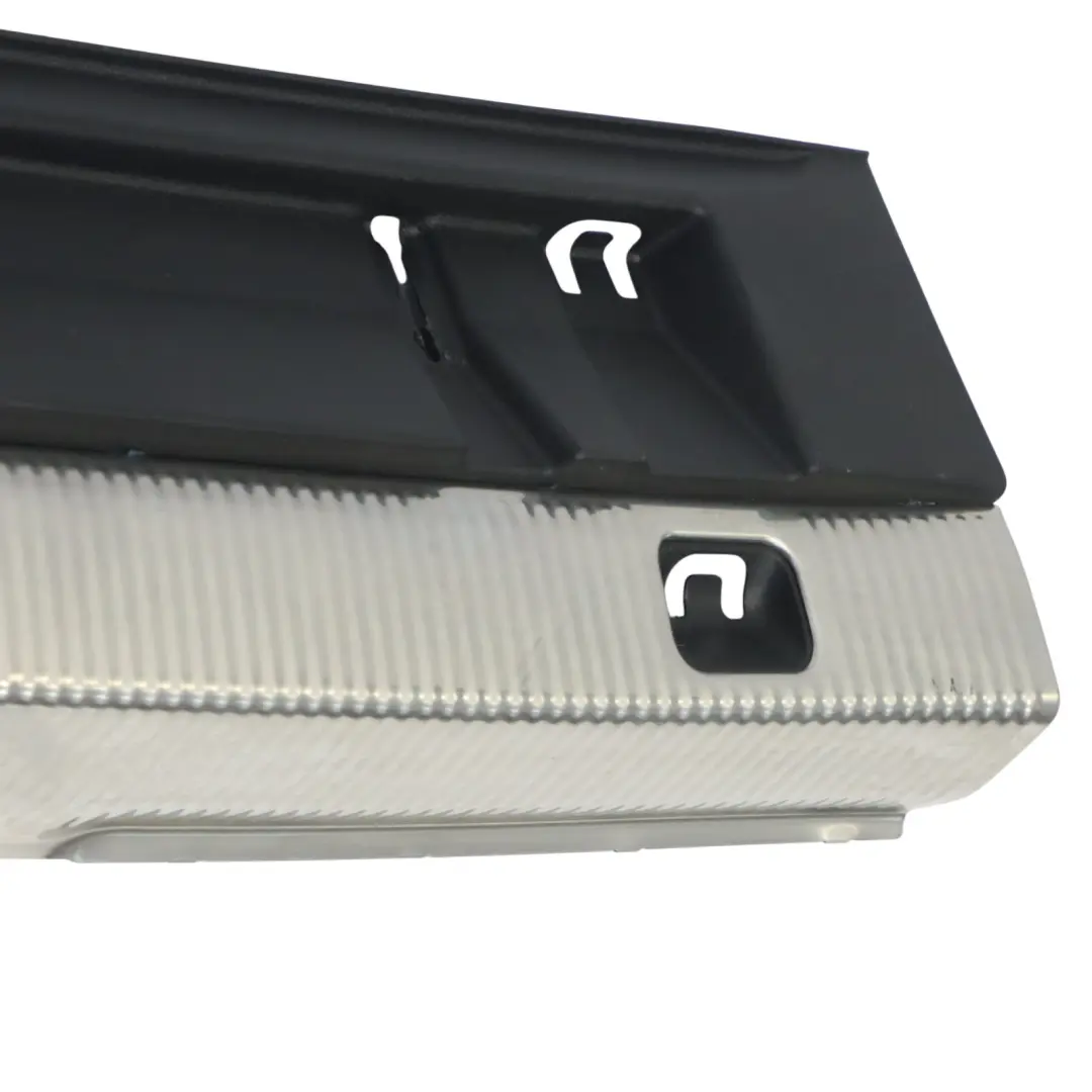 Audi Q3 8U Plateau panneau recouvrement la serrure du coffre arrière - SKU 8U0864483 - Numéro de pièce 8U0864483
