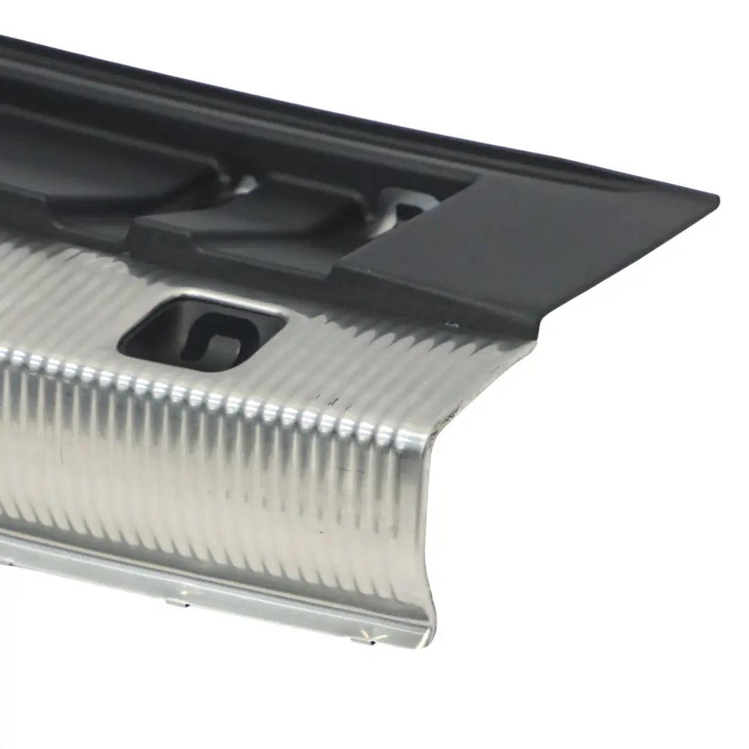 Hinteren Kofferraum Verriegelung Trim Abdeckung Panel Tray für Audi Q3 8U mit Teilenummer 8U0864483 Audi Q3 8U Hinteren Kofferraum Verriegelung Trim Abdeckung Panel Tray - SKU 8U0864483 - Teilenummer 8U0864483