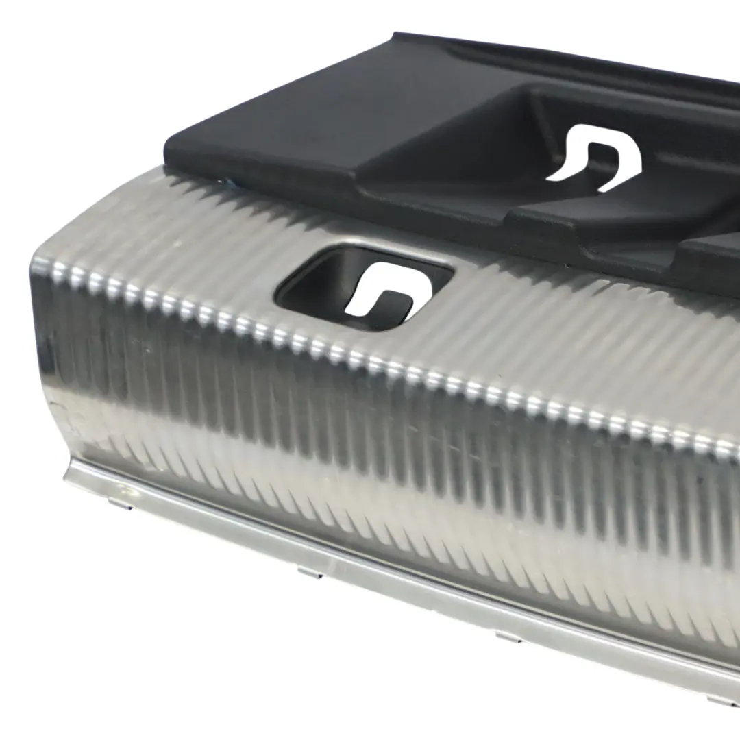 Plateau panneau recouvrement la serrure du coffre arrière pour Audi Q3 8U à propos du numéro de pièce 8U0864483 Audi Q3 8U Plateau panneau recouvrement la serrure du coffre arrière - SKU 8U0864483 - Numéro de pièce 8U0864483