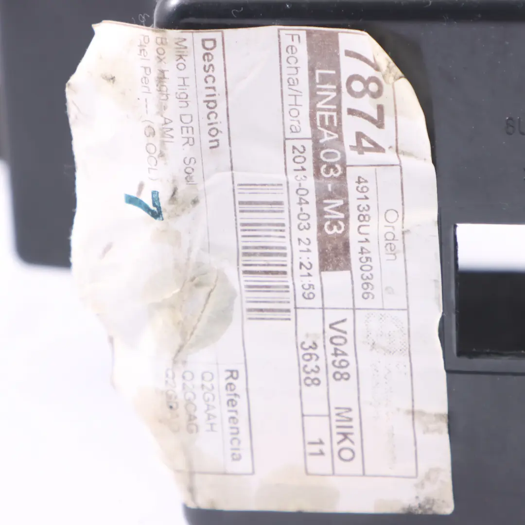  Vaschetta portaoggetti per console centrale Audi Q3 8U - SKU 8U0864981A - Numero di parte 8U0864981A