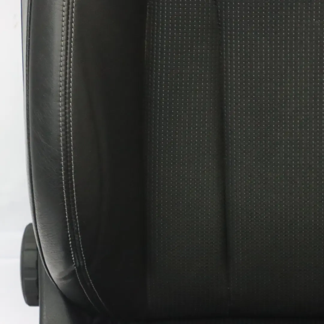 Audi Q3 8U Siège sport avant droit S-Line chauffant mi-cuir Soul Noir - SKU 8U0881806Q - Numéro de pièce 8U0881806Q
