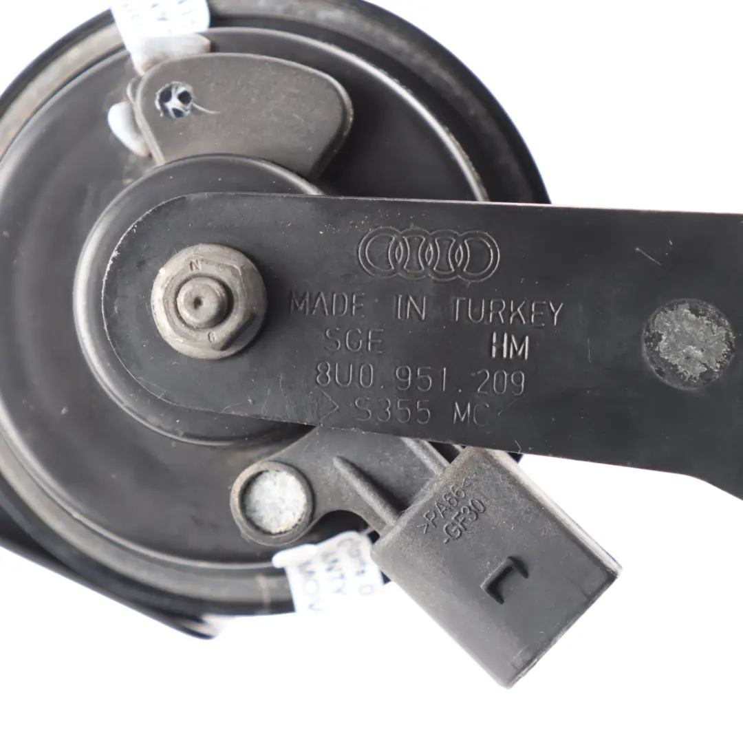 Audi Q3 8U Klakson Sygnał Dźwiękowy Przedni Lewy Niski Ton - SKU 8U0951209 - Numer Części 8U0951209