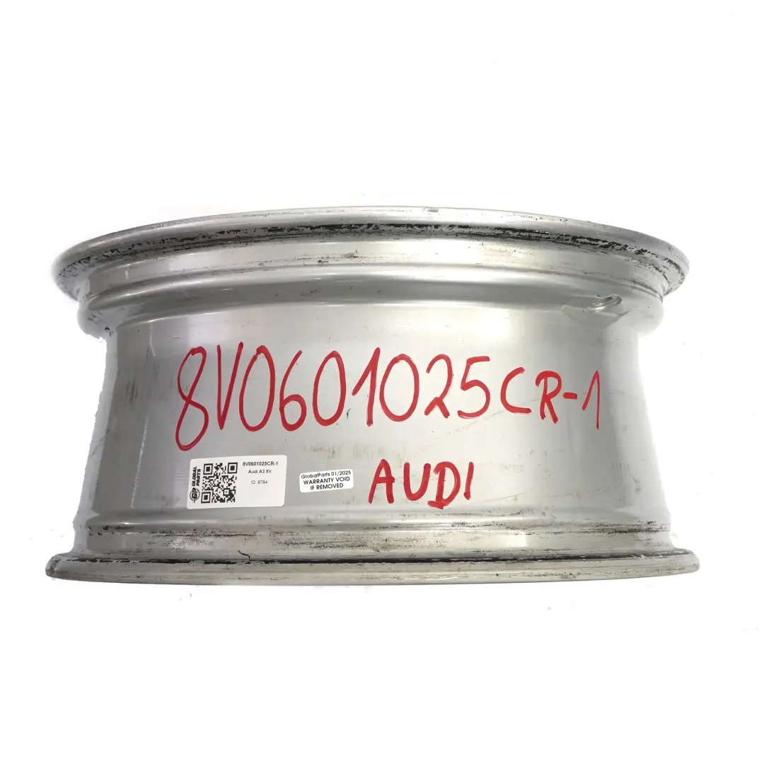 Cerchio in lega argento 16" 7J ET48 Star Spoke per Audi A3 8V con numero di parte 8V0601025CR Audi A3 8V Cerchio in lega argento 16" 7J ET48 Star Spoke - SKU 8V0601025CR-1 - Numero di parte 8V0601025CR