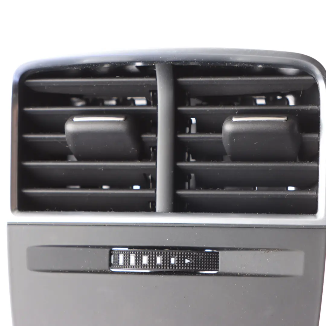 Audi A3 8V Console centrale arrière Panneau réglage grille d'aération - SKU 8V0819203 - Numéro de pièce 8V0819203