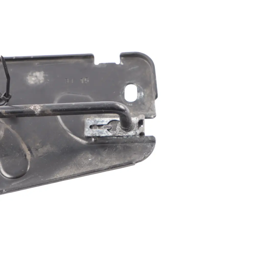 Capot de capot verrouillé gauche pour Audi A3 RS3 8V à propos du numéro de pièce 8V0823185B Audi A3 RS3 8V Capot de capot verrouillé gauche - SKU 8V0823185B - Numéro de pièce 8V0823185B