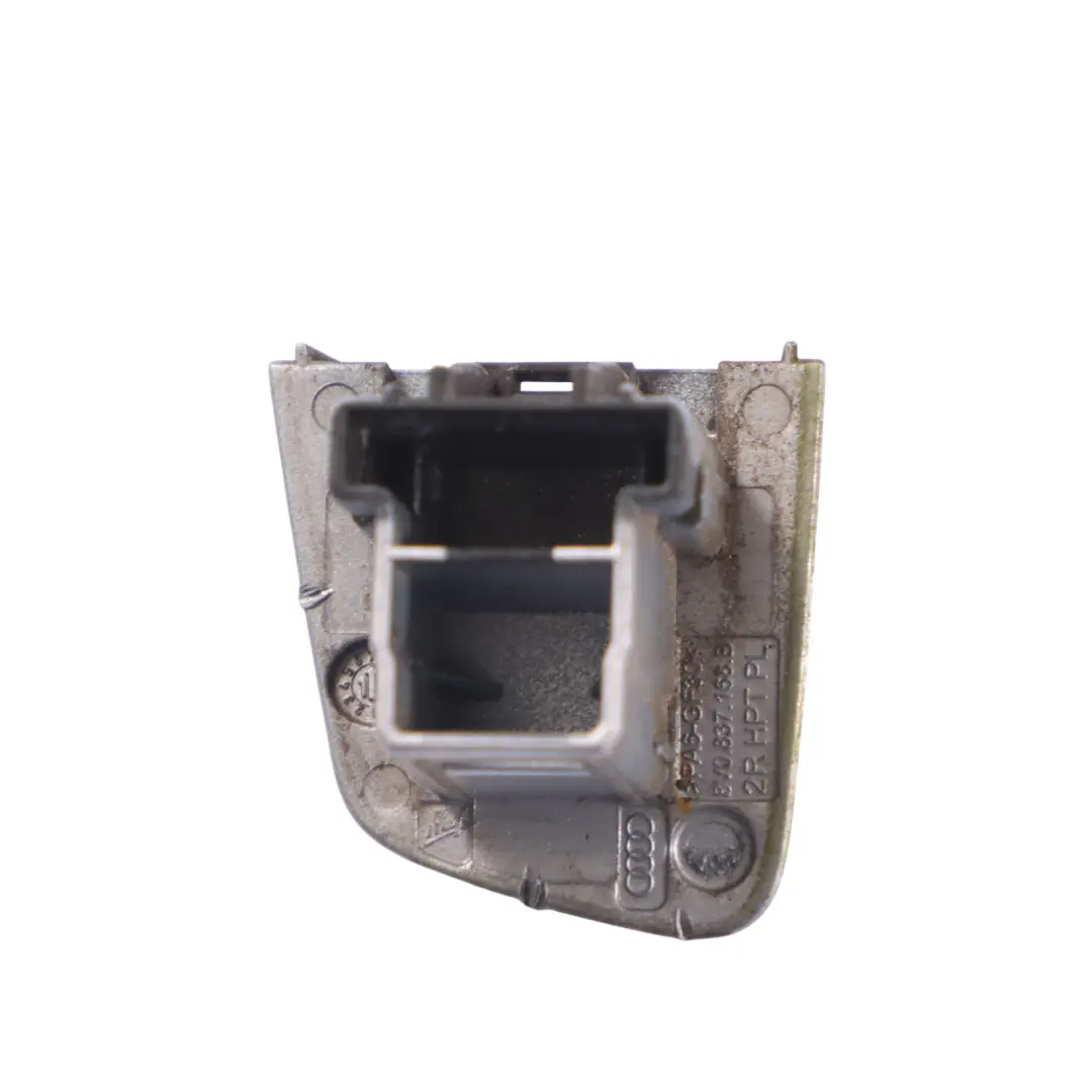 Audi A3 8V Manija de la puerta trasera derecha Foil Plata Z7G - SKU 8V0837206A-FSI - Número de pieza 8V0837206A