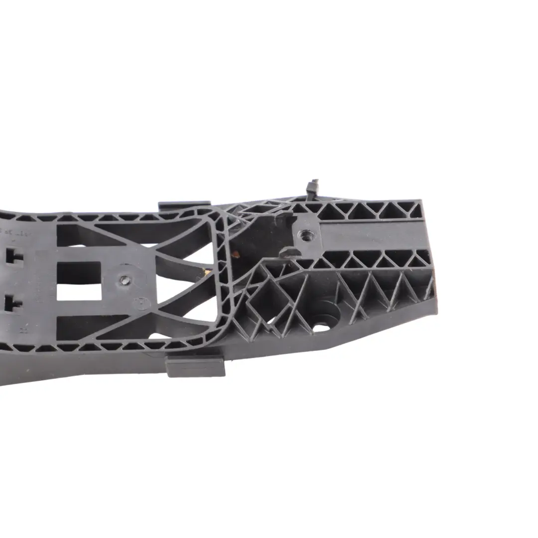 Audi A3 8V Porta Esterna Maniglia Staffa Anteriore Sinistro Carrier - SKU 8V0837885-1 - Numero di parte 8V0837885
