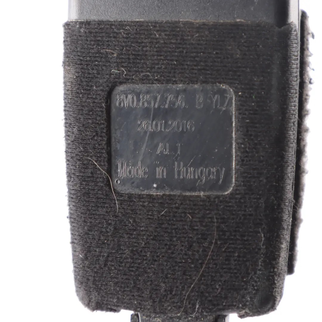 Audi A3 8V Ceinture sécurité Boucle fermeture Prise avant droite - SKU 8V0857756B - Numéro de pièce 8V0857756B