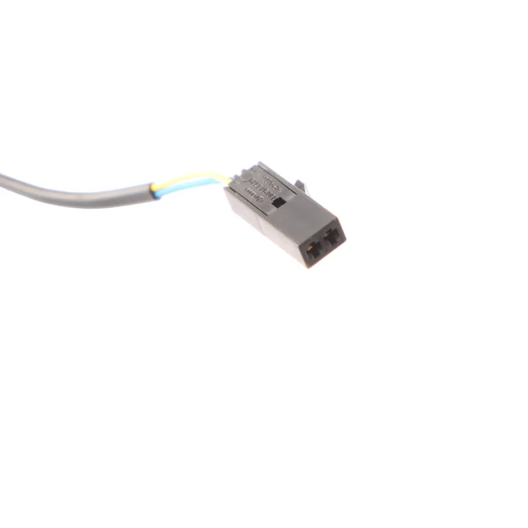 Audi A3 8V hebilla cinturón seguridad pestillo delantero derecho - SKU 8V0857756B - Número de pieza 8V0857756B