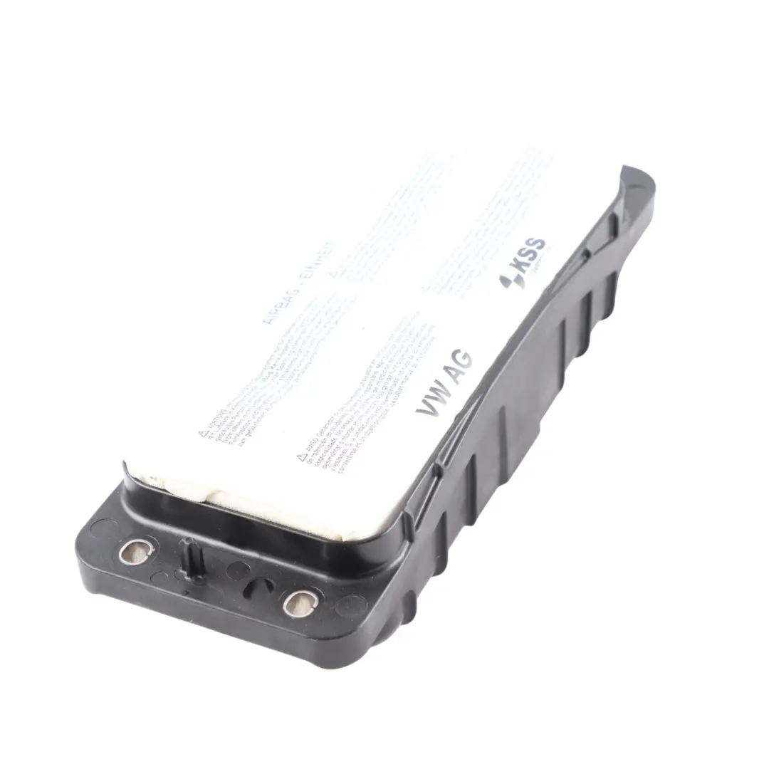 Front Air Module Dashboard Passenger Side Left N/S Unit to Audi A3 8V with Part number 8V0880204J Audi A3 8V Front Air Module Dashboard Passenger Side Left N/S Unit - SKU 8V0880204J - Part number 8V0880204J