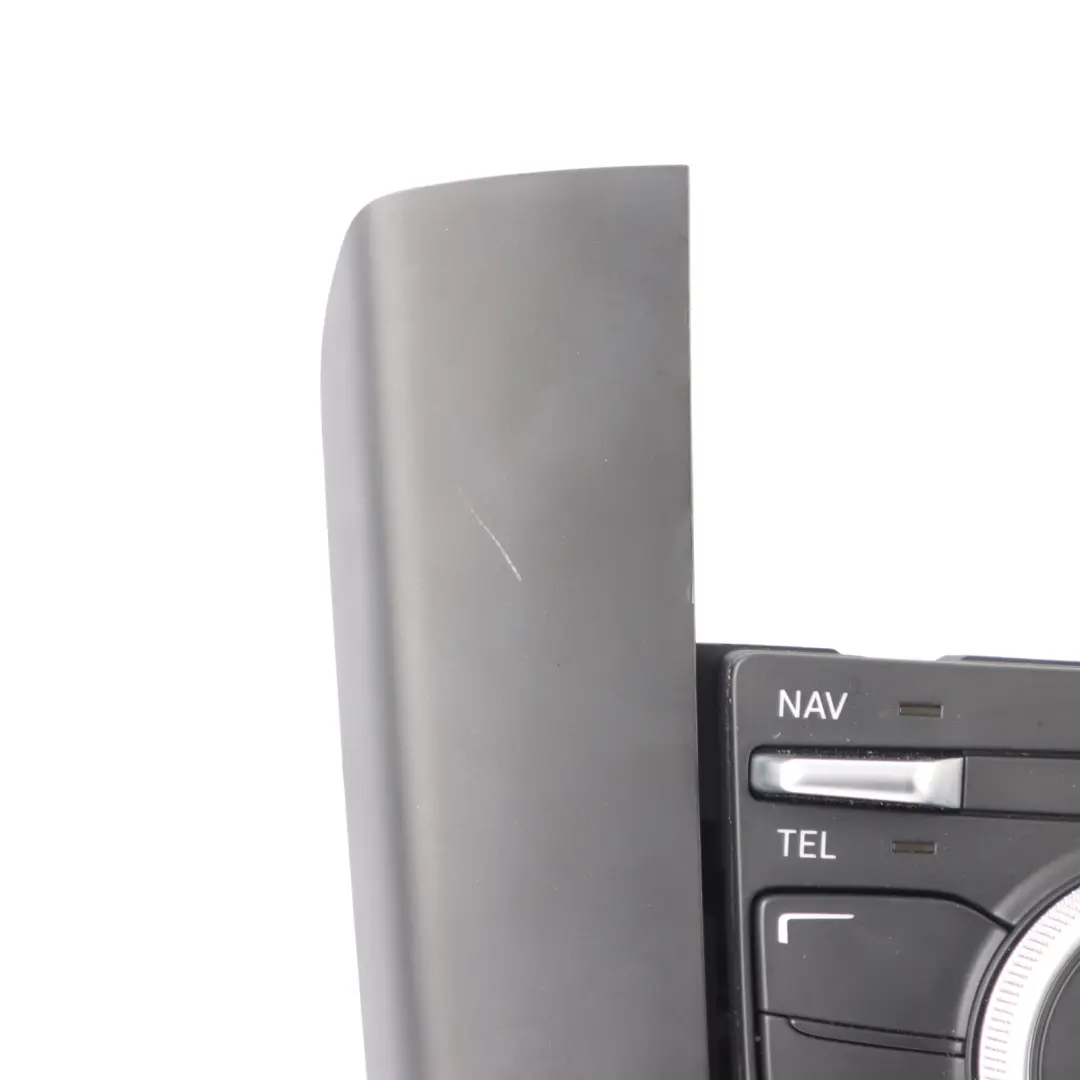 Konsola Środkowa Sterowanie Nawigacją Multimedialną do Audi TT 8J o numerze 8V0919614B Audi TT 8J Konsola Środkowa Sterowanie Nawigacją Multimedialną - SKU 8V0919614B - Numer Części 8V0919614B