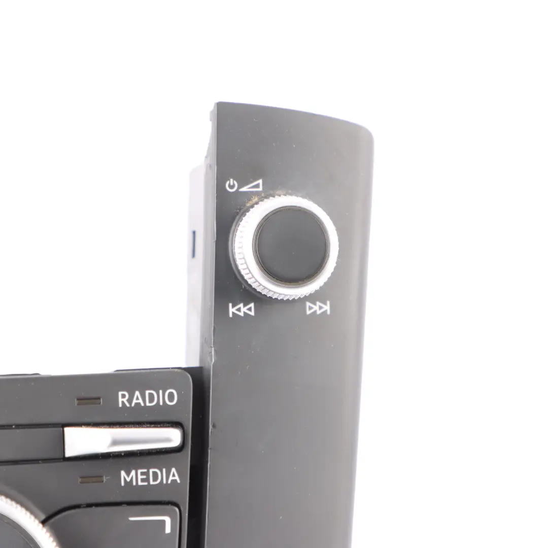 Consola Central Multimedia Control De Navegación para Audi TT 8J con número de pieza 8V0919614B Audi TT 8J Consola Central Multimedia Control De Navegación - SKU 8V0919614B - Número de pieza 8V0919614B