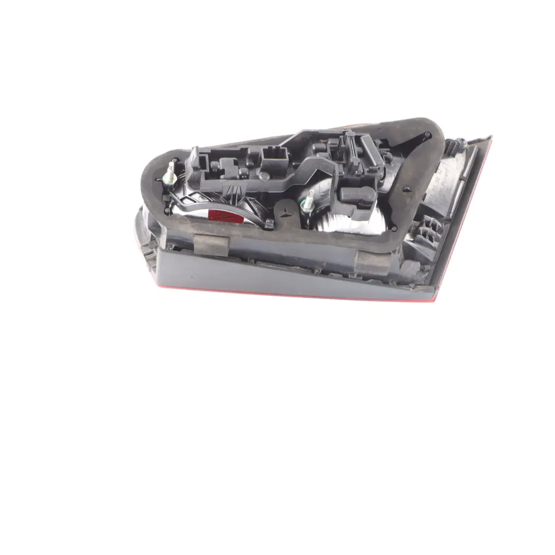 Inner Lamp Light Left N/S to Audi A3 8V Rear Tailgate Hatch with Part number 8V3945093 Audi A3 8V Rear Tailgate Hatch Inner Lamp Light Left N/S - SKU 8V3945093 - Part number 8V3945093