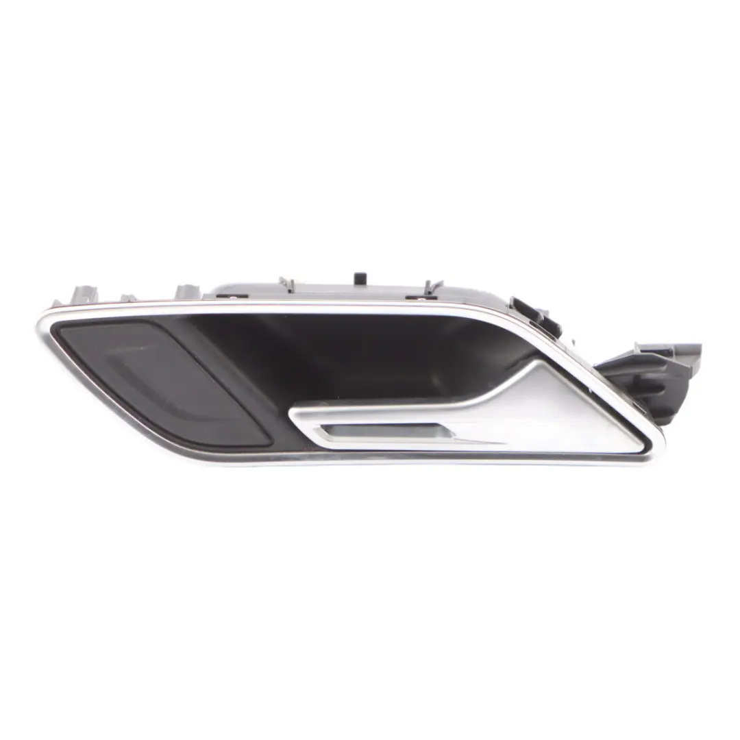 Puerta Trasera Interior Asidero Liberación Derecha para Audi A3 8V con número de pieza 8V4839020B Audi A3 8V Puerta Trasera Interior Asidero Liberación Derecha - SKU 8V4839020B - Número de pieza 8V4839020B