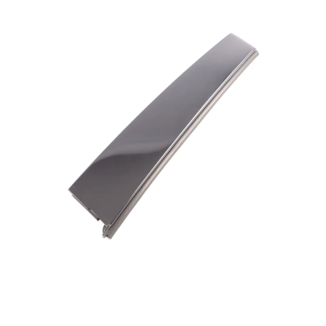 Sportback Trasero Derecho Pilar B Exterior Puerta Negro para Audi A3 8V con número de pieza 8V4839902B Audi A3 8V Sportback Trasero Derecho Pilar B Exterior Puerta Negro - SKU 8V4839902B - Número de pieza 8V4839902B