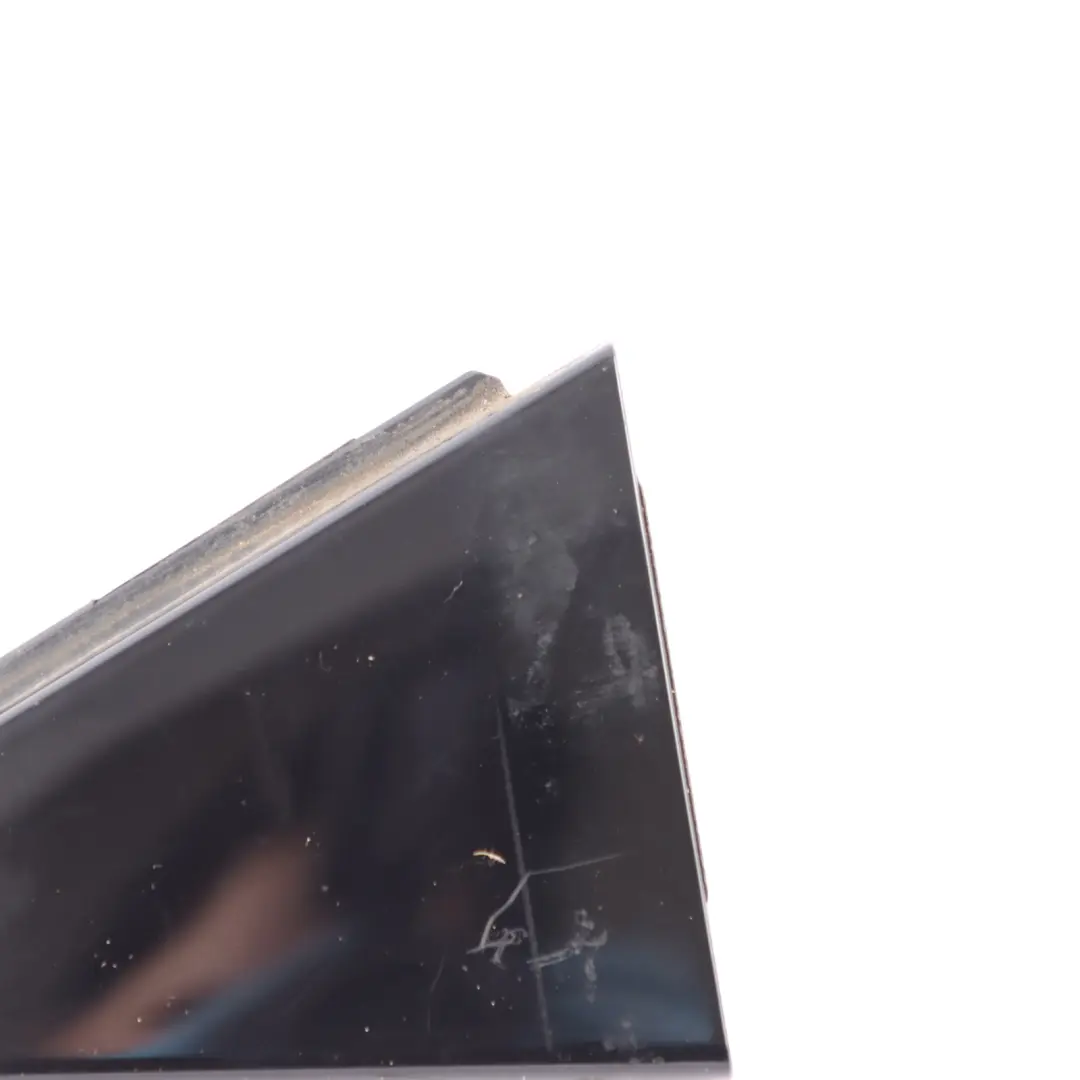 Puerta Triángulo Tira Trasera Izquierda Ventana Trim para Audi RS3 8V con número de pieza 8V4853273A Audi RS3 8V Puerta Triángulo Tira Trasera Izquierda Ventana Trim - SKU 8V4853273A - Número de pieza 8V4853273A