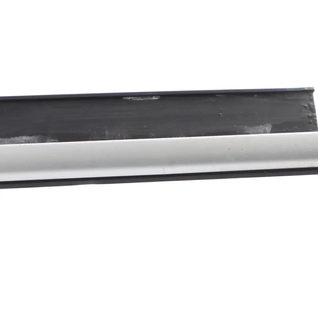 5Dr Weatherstrip Porta anteriore sinistra Modanatura per Audi A3 8V con numero di parte 8V4853283B Audi A3 8V 5Dr Weatherstrip Porta anteriore sinistra Modanatura - SKU 8V4853283B - Numero di parte 8V4853283B