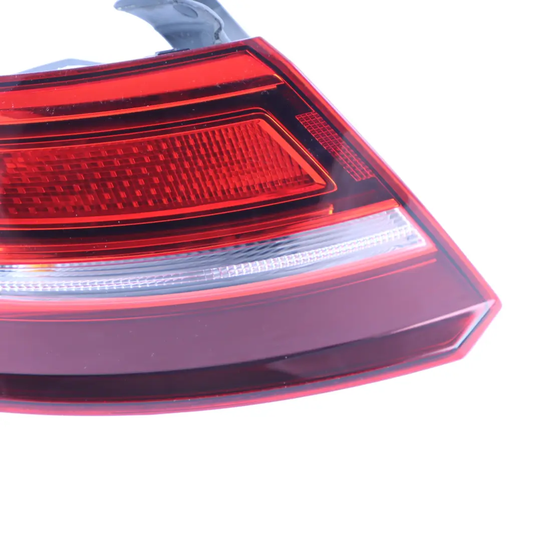 Sportback Luz Trasera Izquierda Panel Lateral Luz Trasera para Audi A3 8V con número de pieza 8V4945069 Audi A3 8V Sportback Luz Trasera Izquierda Panel Lateral Luz Trasera - SKU 8V4945069 - Número de pieza 8V4945069