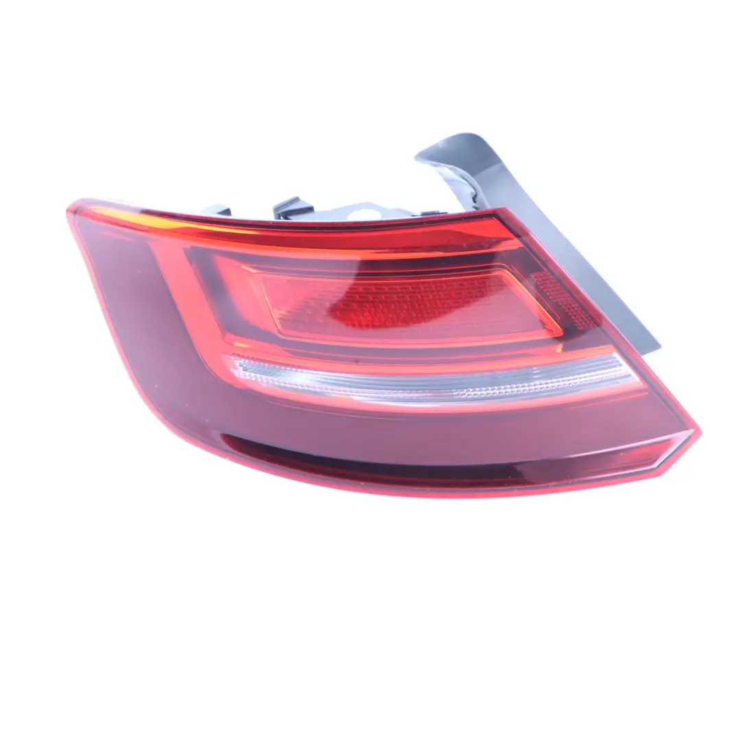 Sportback Lampa Tylna Lewa Błotnika do Audi A3 8V o numerze 8V4945069 Audi A3 8V Sportback Lampa Tylna Lewa Błotnika - SKU 8V4945069 - Numer Części 8V4945069