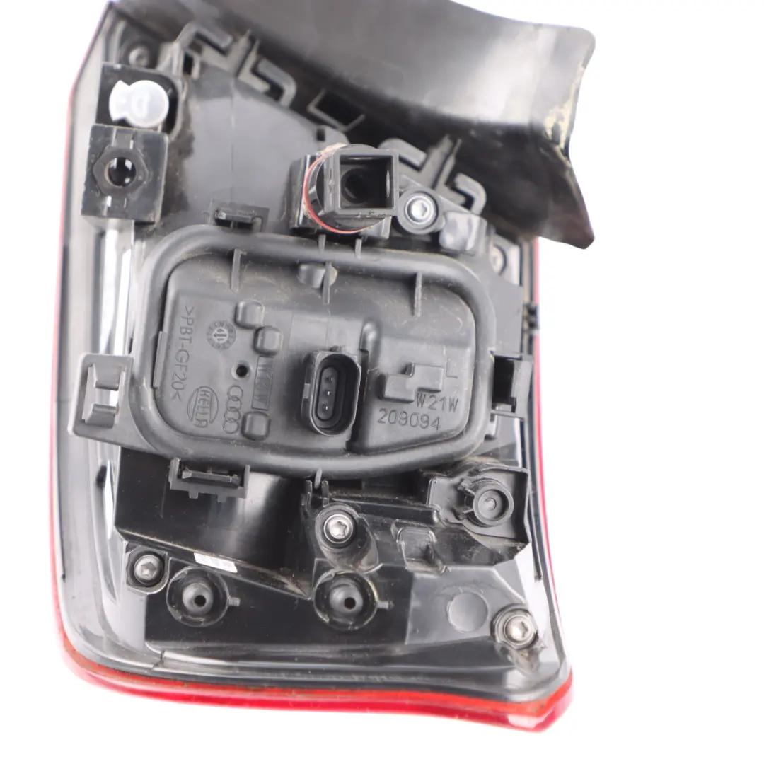 Sportback Fanale posteriore sinistro Pannello posteriore per Audi A3 8V con numero di parte 8V4945069 Audi A3 8V Sportback Fanale posteriore sinistro Pannello posteriore - SKU 8V4945069 - Numero di parte 8V4945069