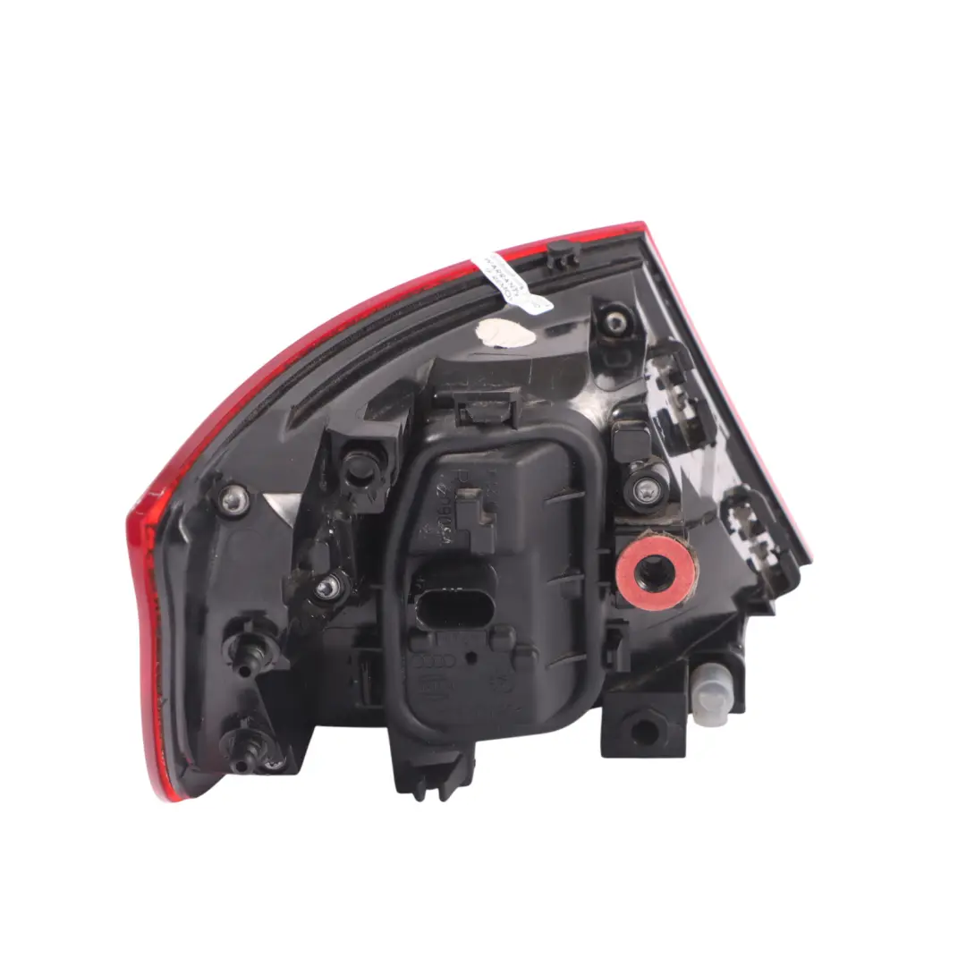 Posteriore Pannello Laterale Esterno Parafango Destro per Audi A3 8V con numero di parte 8V4945070 Audi A3 8V Posteriore Pannello Laterale Esterno Parafango Destro - SKU 8V4945070 - Numero di parte 8V4945070