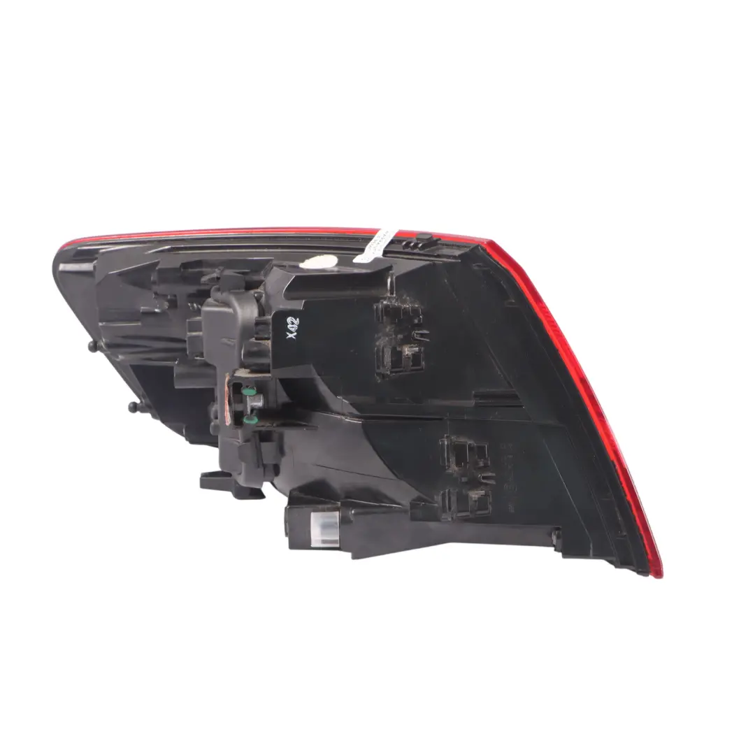 Posteriore Pannello Laterale Esterno Parafango Destro per Audi A3 8V con numero di parte 8V4945070 Audi A3 8V Posteriore Pannello Laterale Esterno Parafango Destro - SKU 8V4945070 - Numero di parte 8V4945070
