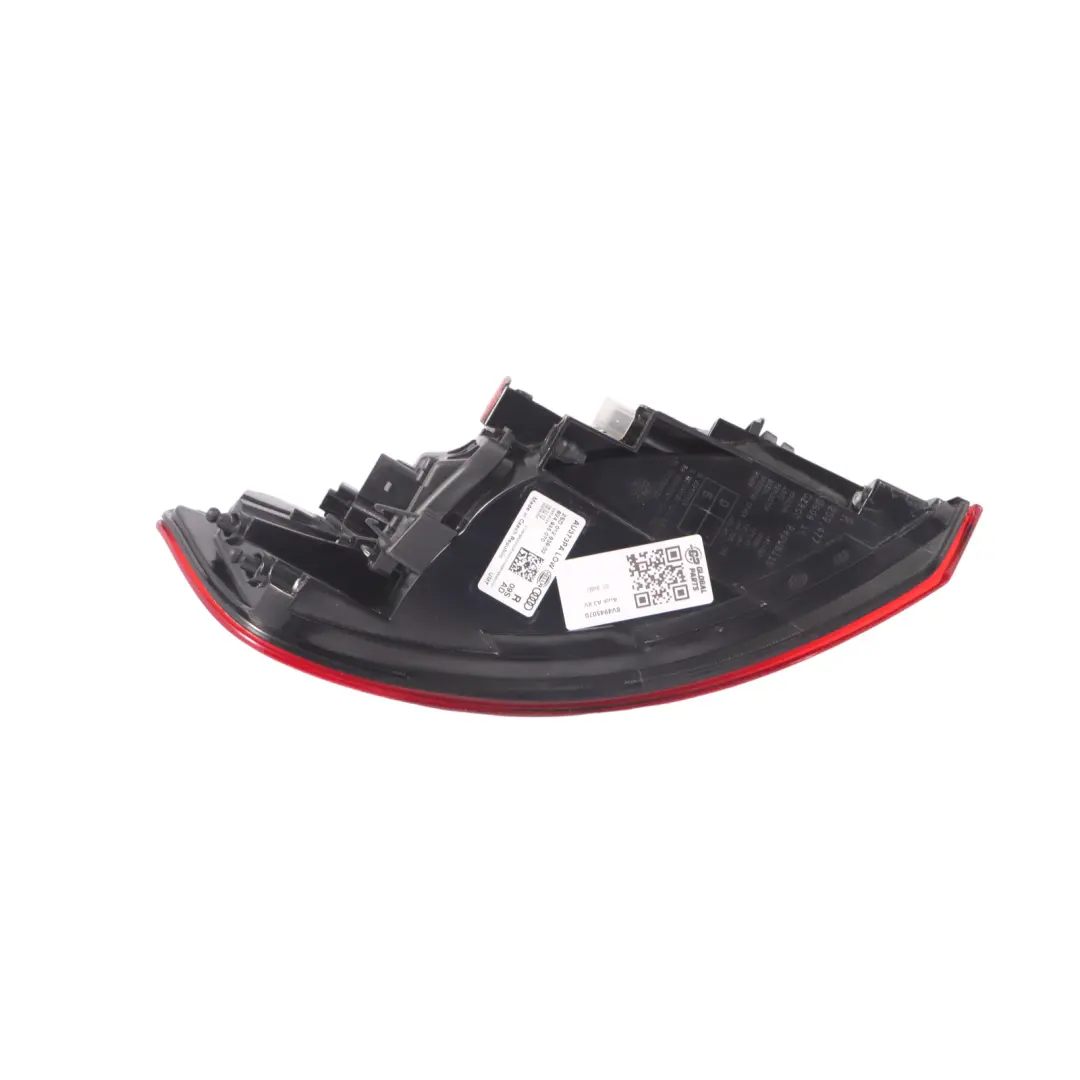 Audi A3 8V Feu Arrière Panneau Latéral Extérieur Aile Droite - SKU 8V4945070 - Numéro de pièce 8V4945070