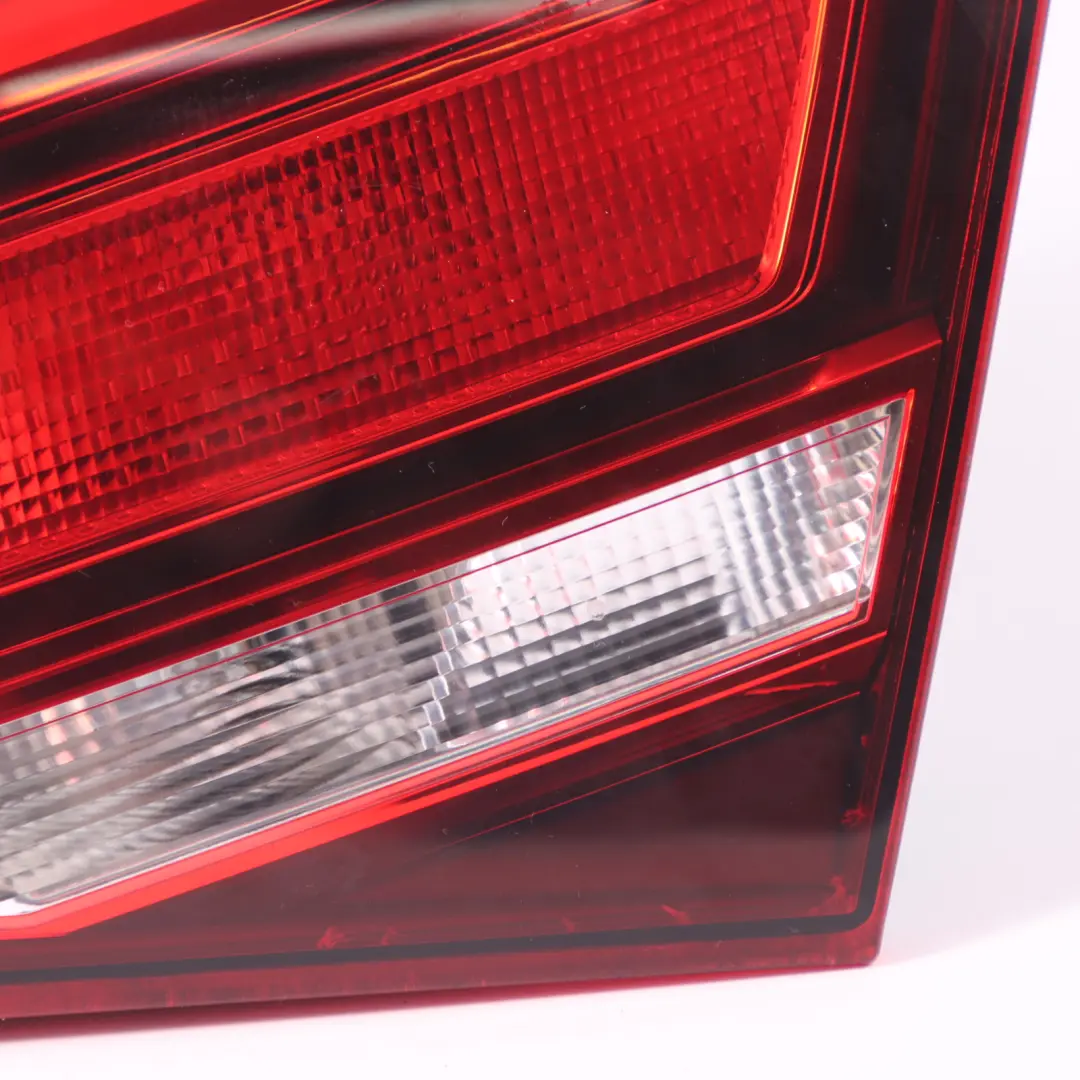Sportback Rückleuchte Kofferraumdeckel Rechts Innen für Audi A3 8V mit Teilenummer 8V4945076 Audi A3 8V Sportback Rückleuchte Kofferraumdeckel Rechts Innen - SKU 8V4945076 - Teilenummer 8V4945076