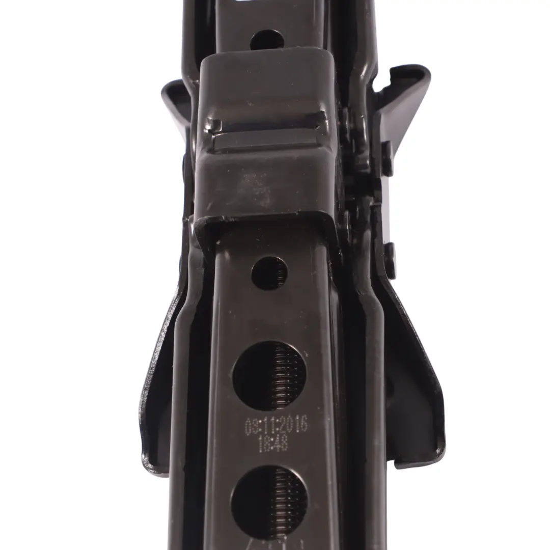 Audi A4 B9 Cric levage pour voiture Outil levage roue d'urgence - SKU 8W0011031D - Numéro de pièce 8W0011031D