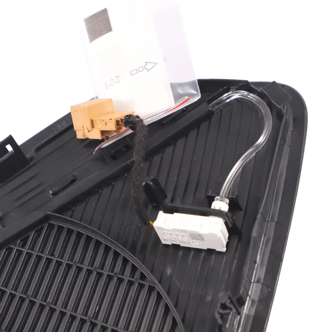 Coperchio altoparlante anteriore destro scheda porta Bang & Olufsen per Audi A4 B9 con numero di parte 8W0035144B Audi A4 B9 Coperchio altoparlante anteriore destro scheda porta Bang & Olufsen - SKU 8W0035144B - Numero di parte 8W0035144B