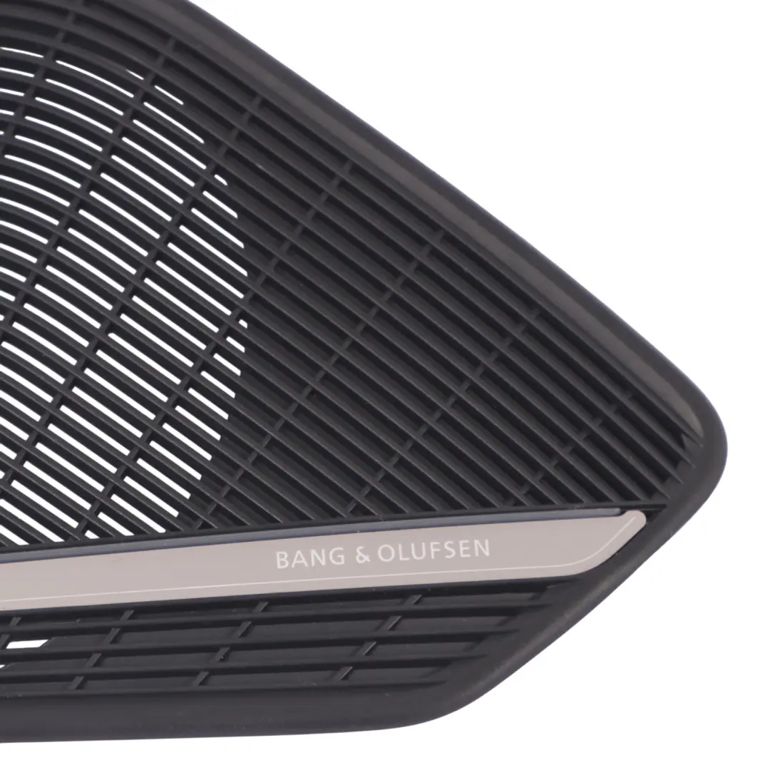 Lautsprecherabdeckung vorne rechts Türkartenverkleidung Bang&Olufsen für Audi A4 B9 mit Teilenummer 8W0035144B Audi A4 B9 Lautsprecherabdeckung vorne rechts Türkartenverkleidung Bang&Olufsen - SKU 8W0035144B - Teilenummer 8W0035144B