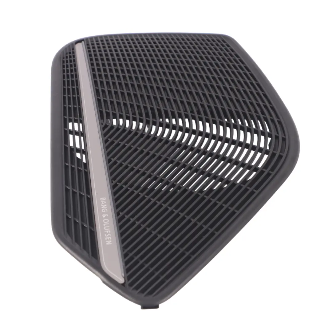 Osłona Głośnika Boczka Drzwi Prawy Przód Bang & Olufsen do Audi A4 B9 o numerze 8W0035144B Audi A4 B9 Osłona Głośnika Boczka Drzwi Prawy Przód Bang & Olufsen - SKU 8W0035144B - Numer Części 8W0035144B