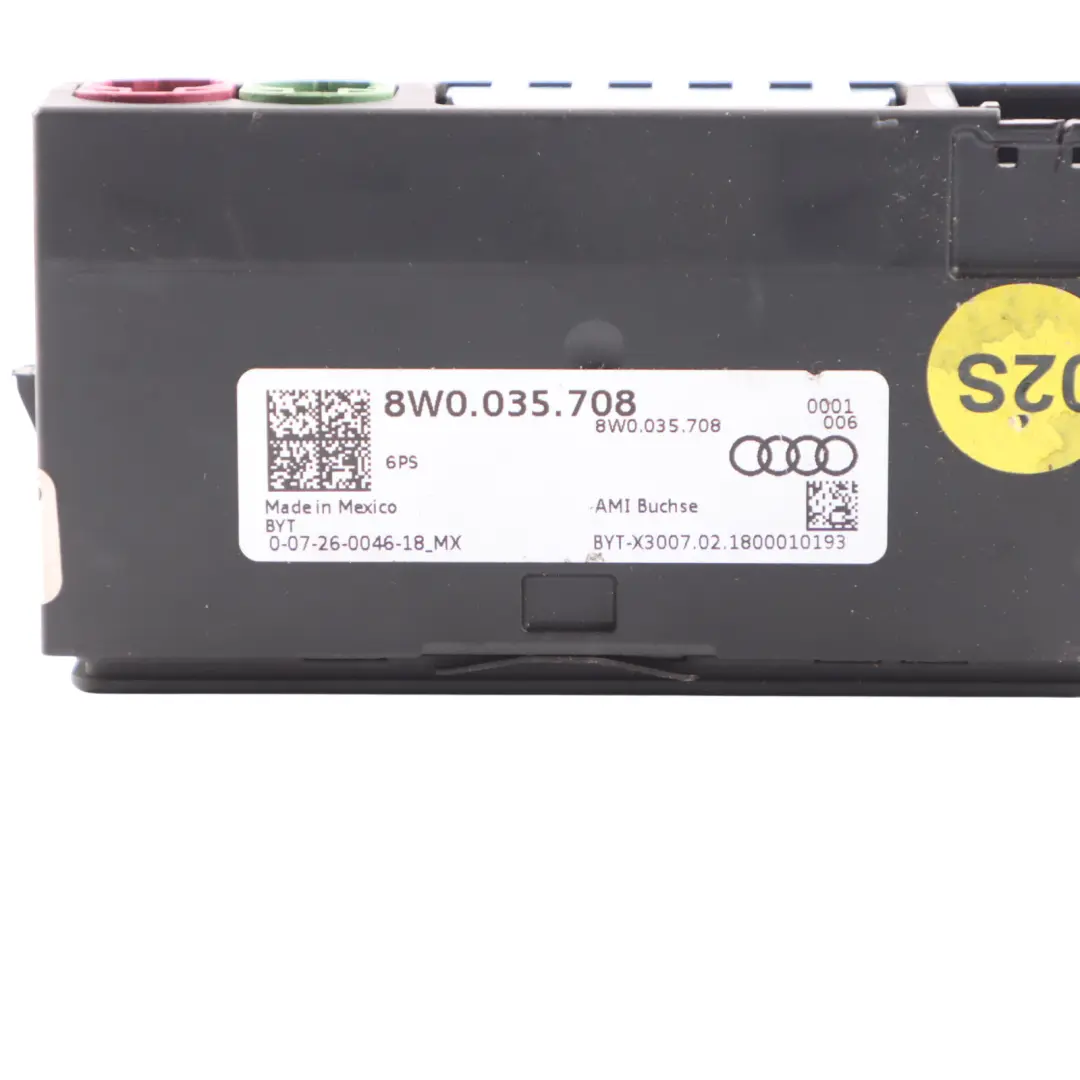 Audi A4 B9 8W Q5 FY Conector De Audio Externo AUX USB - SKU 8W0035708 - Número de pieza 8W0035708