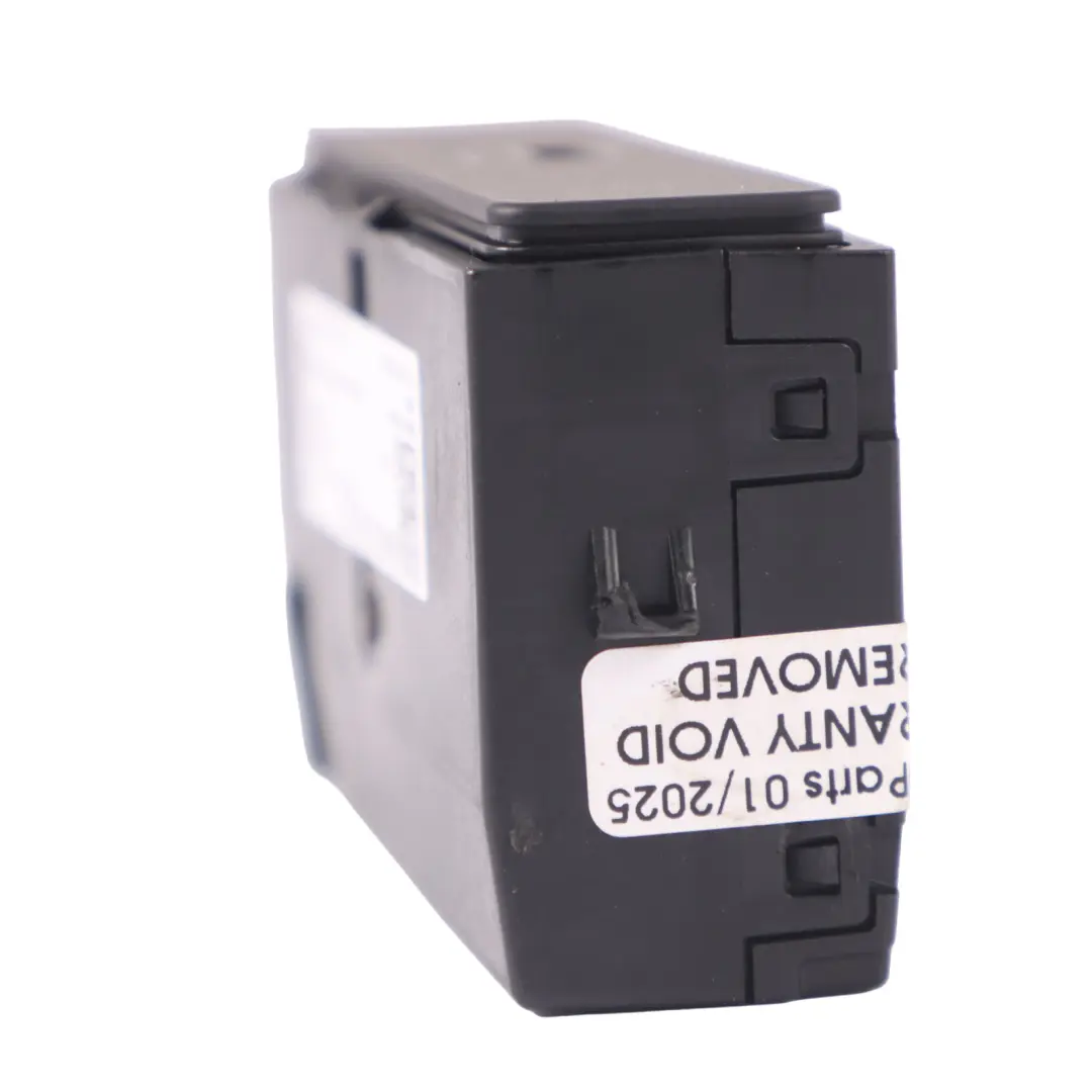 Audi A4 B9 Porta USB Tipo-C Spina Ingresso Connessione - SKU 8W0035708A - Numero di parte 8W0035708A