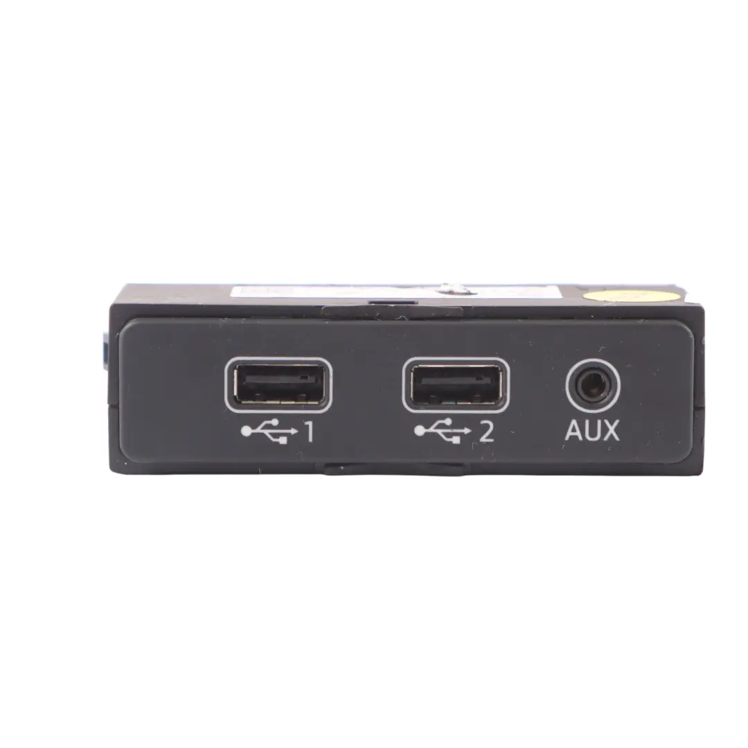Conector AUX USB Adaptador Puerto Socket para Audi A4 B9 con número de pieza 8W0035736 Audi A4 B9 Conector AUX USB Adaptador Puerto Socket - SKU 8W0035736 - Número de pieza 8W0035736