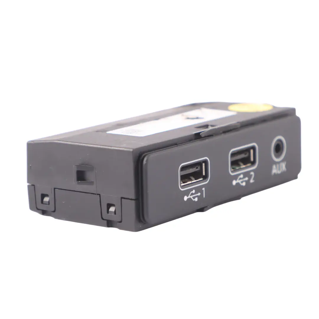 Connector AUX USB Adapter Port Socket Audi A4 B9 - SKU 8W0035736 - Part number 8W0035736